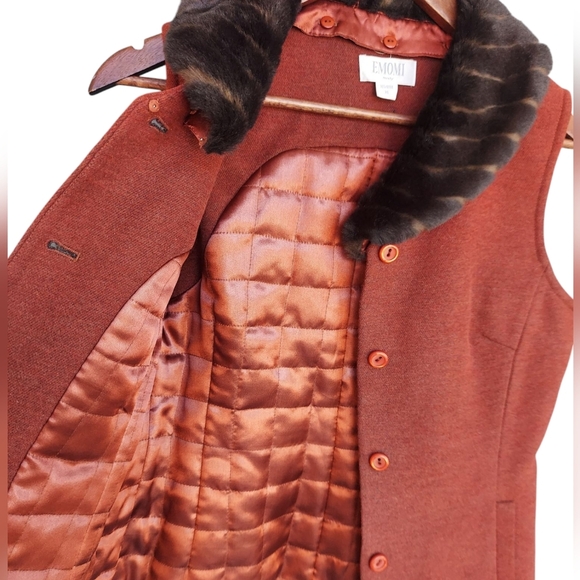 EMOMI Wool Blend Sleeveless Vest - Picture 6 of 8